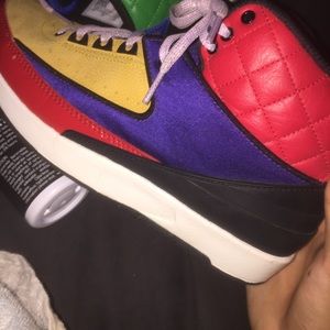 Jordan 2s Size 9 women 7.5 men
